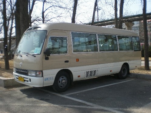 中巴車(chē)出租